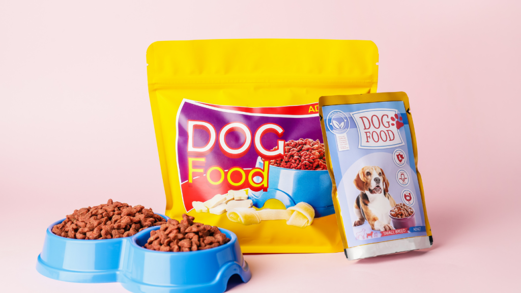 PetCastel pet food – nutritious dry kibble shaped in a paw design with hands around it, symbolizing healthy pet nutrition and care.